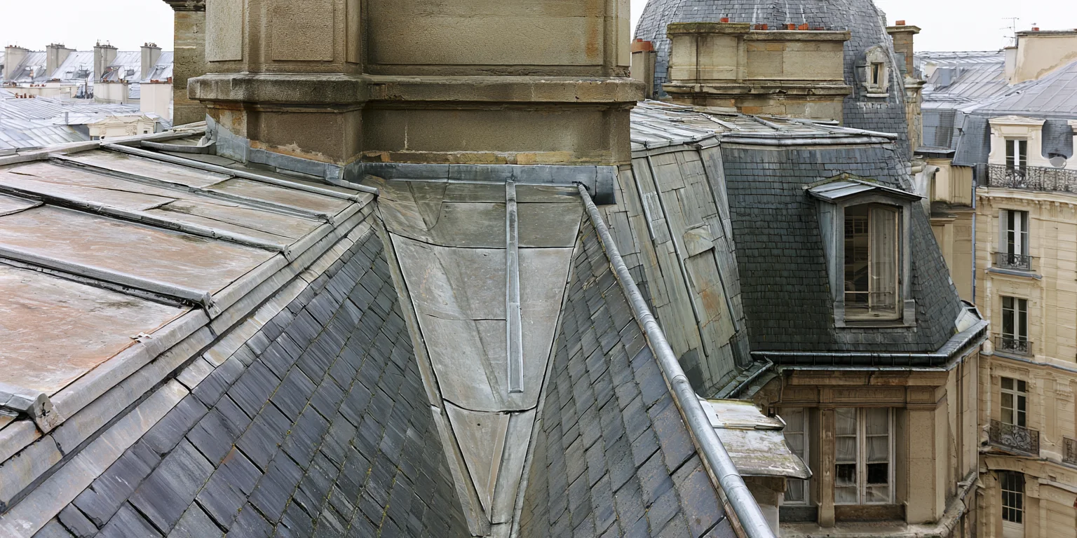 Rue de Verneuil — Roof valley, repaired 2024