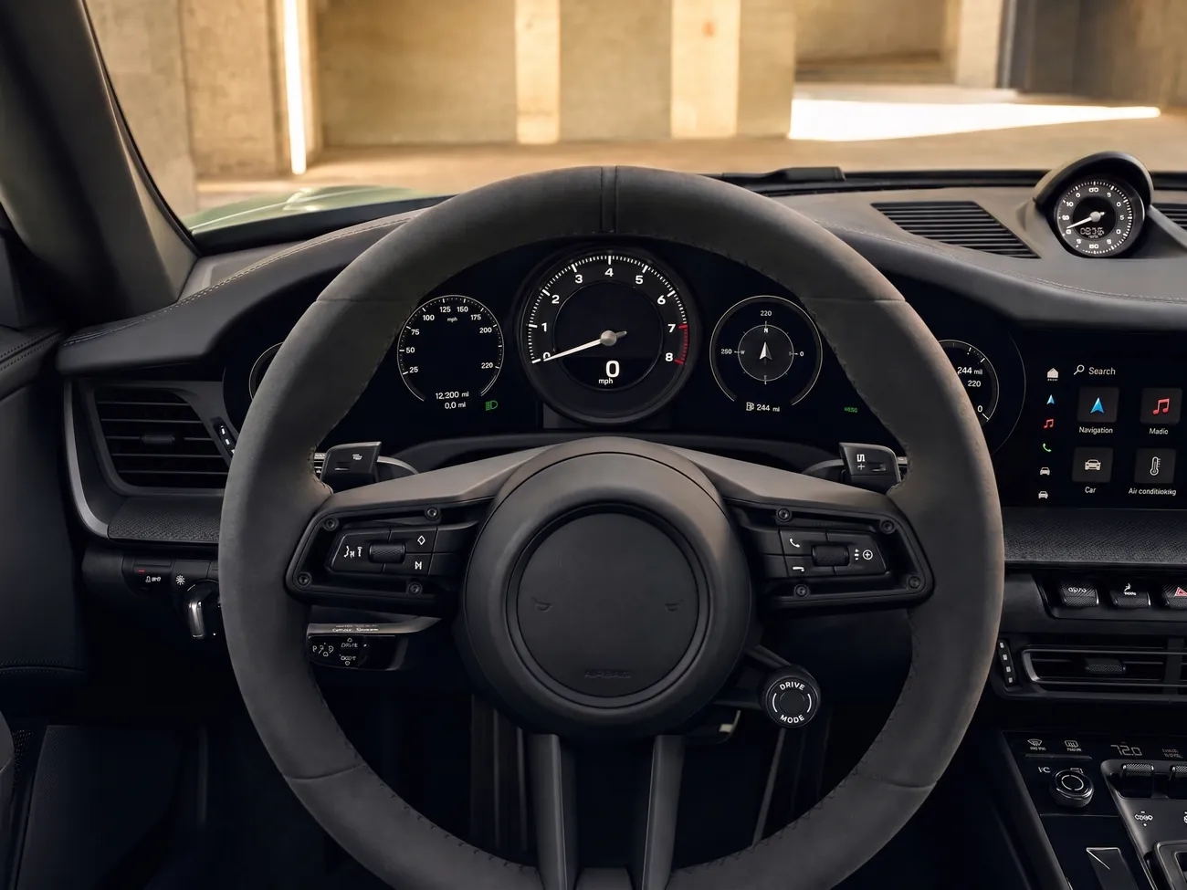Porsche 911 Carrera GTS, odometer